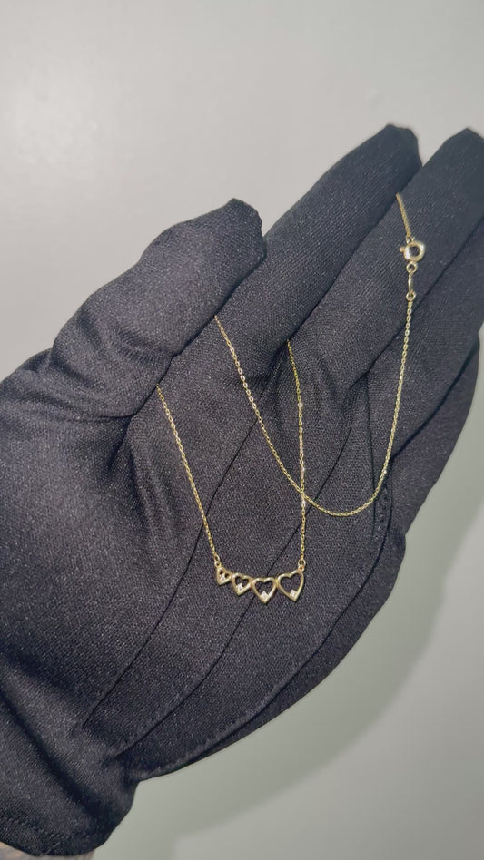 Cadena de corazones